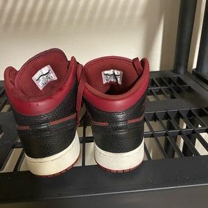 Boys Jordan 1’s